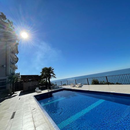 Astan Hotel Gagra Kültér fotó