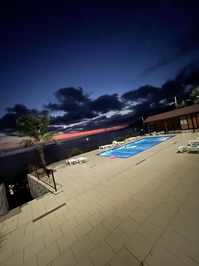 Astan Hotel Gagra Kültér fotó