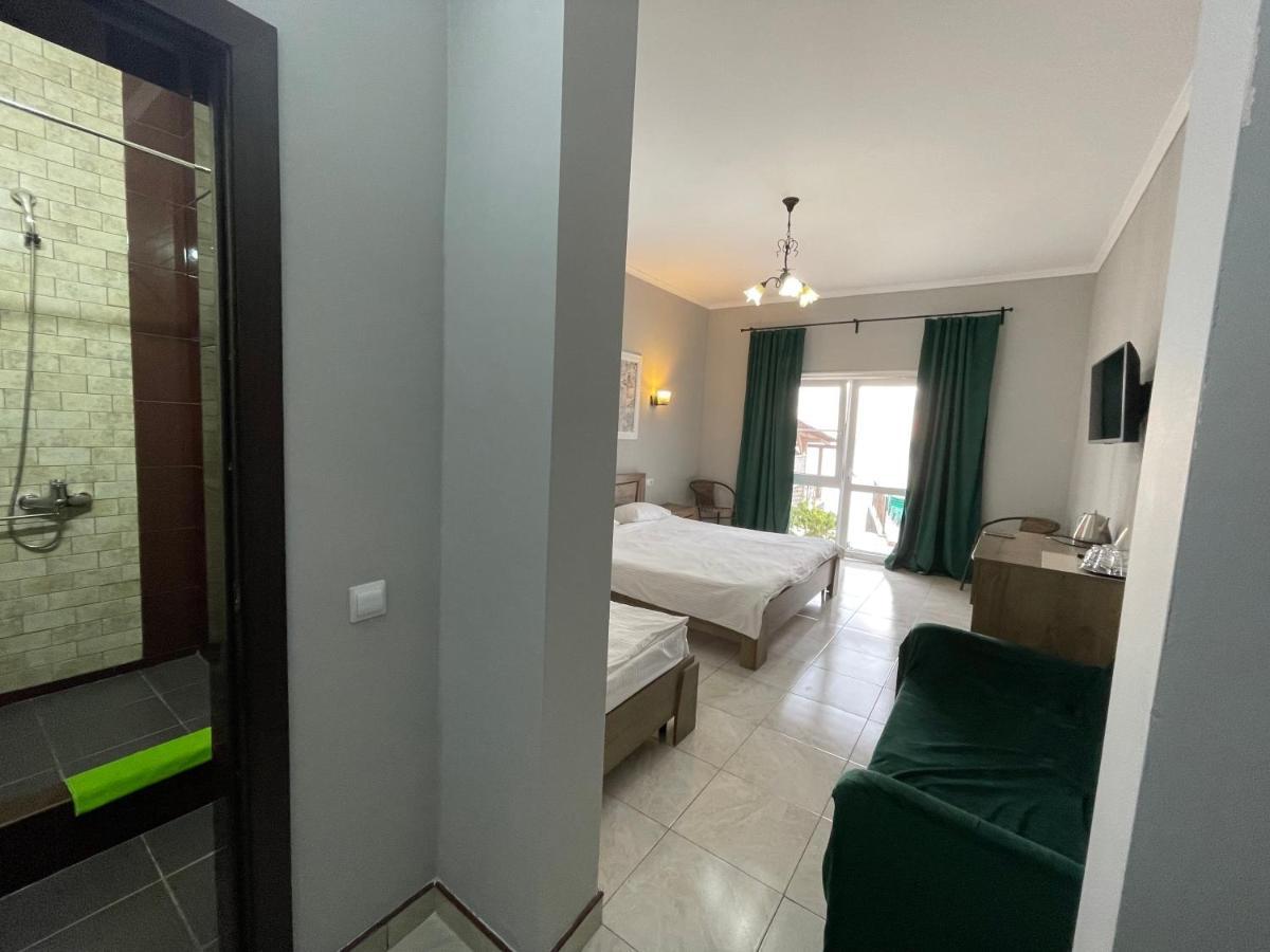 Astan Hotel Gagra Kültér fotó