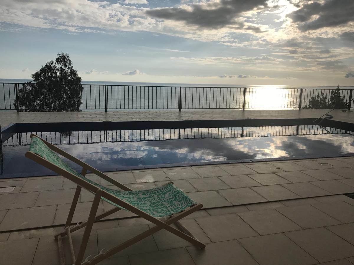 Astan Hotel Gagra Kültér fotó