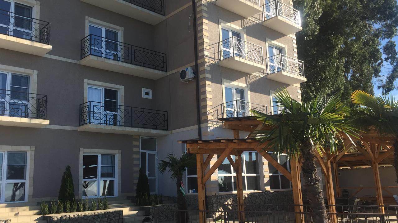 Astan Hotel Gagra Kültér fotó